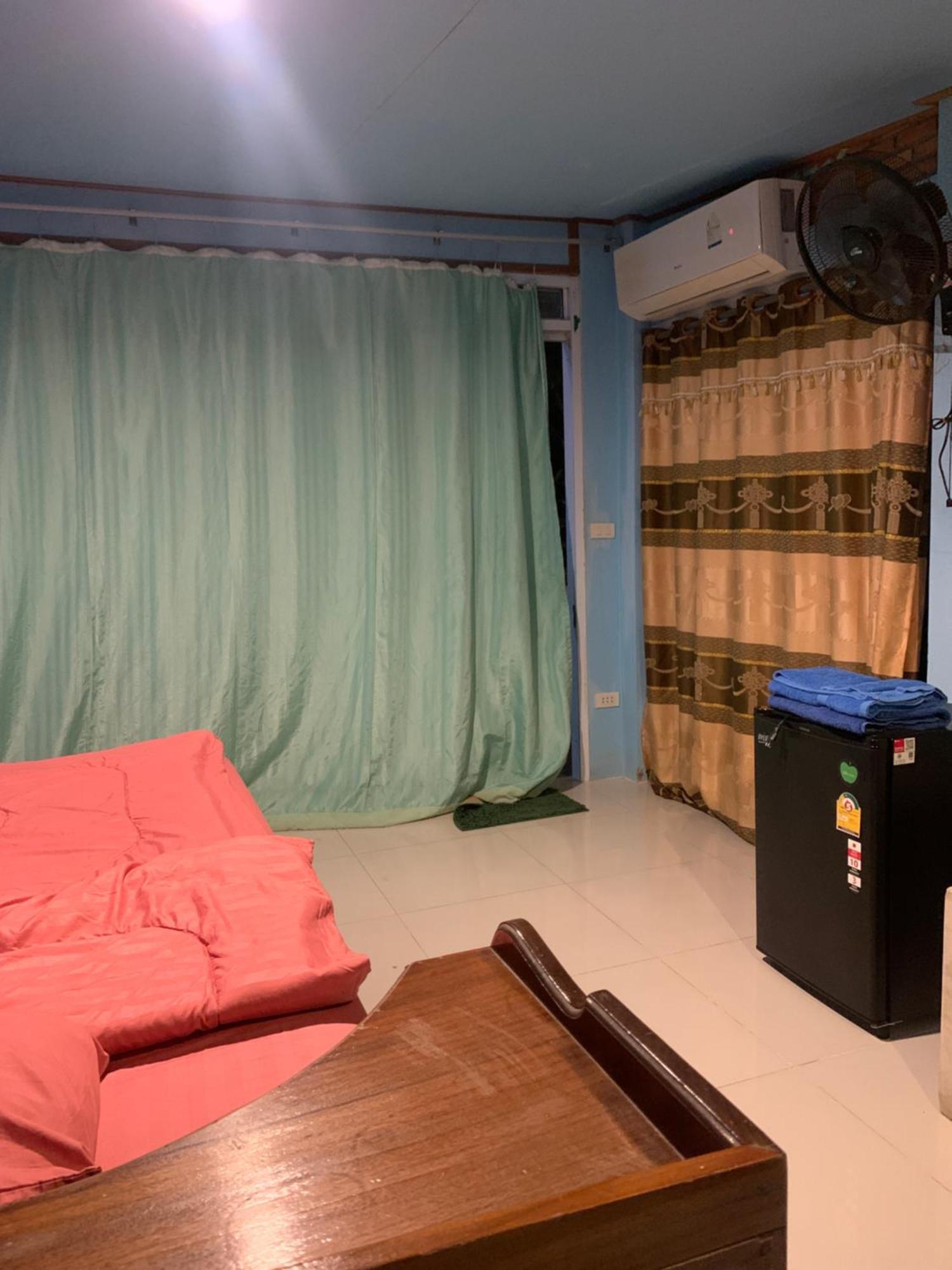 The Pier Homestay Thongsala Ngoại thất bức ảnh