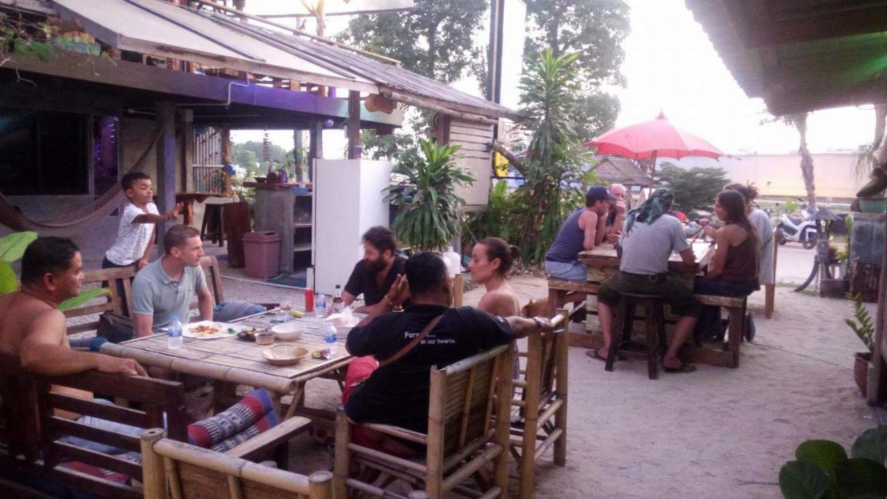 The Pier Homestay Thongsala Ngoại thất bức ảnh