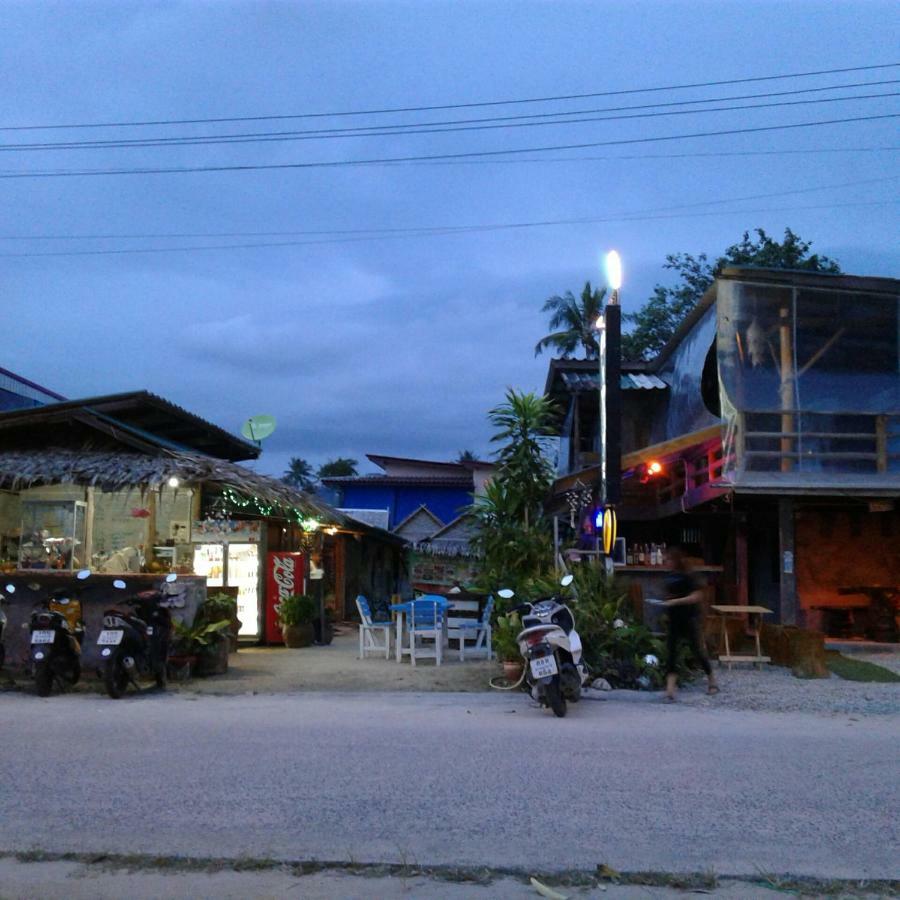 The Pier Homestay Thongsala Ngoại thất bức ảnh
