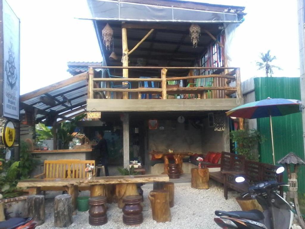 The Pier Homestay Thongsala Ngoại thất bức ảnh